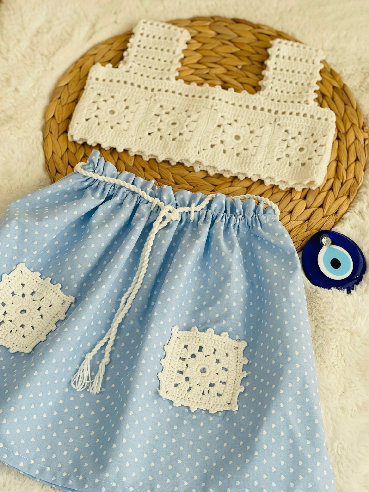 Tığ işi üst kumaş etek bebek elbisesi mavi beyaz