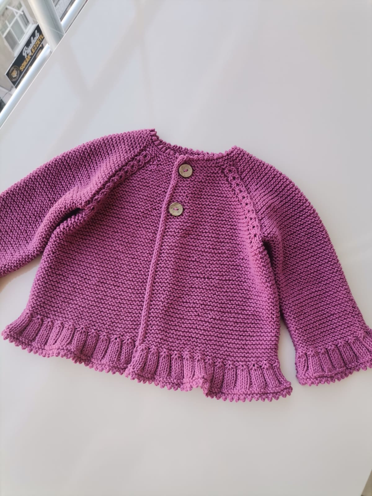 El yapimi pembe dugmeli bebek hirkasi - adim adim tarif